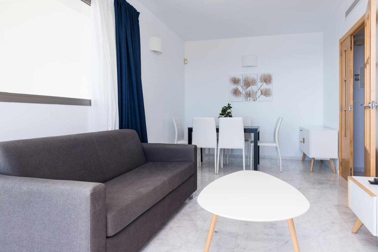 High Rise Apartment On The 39Th Floor With Private Terrace And Sea Views Бенидорм Экстерьер фото