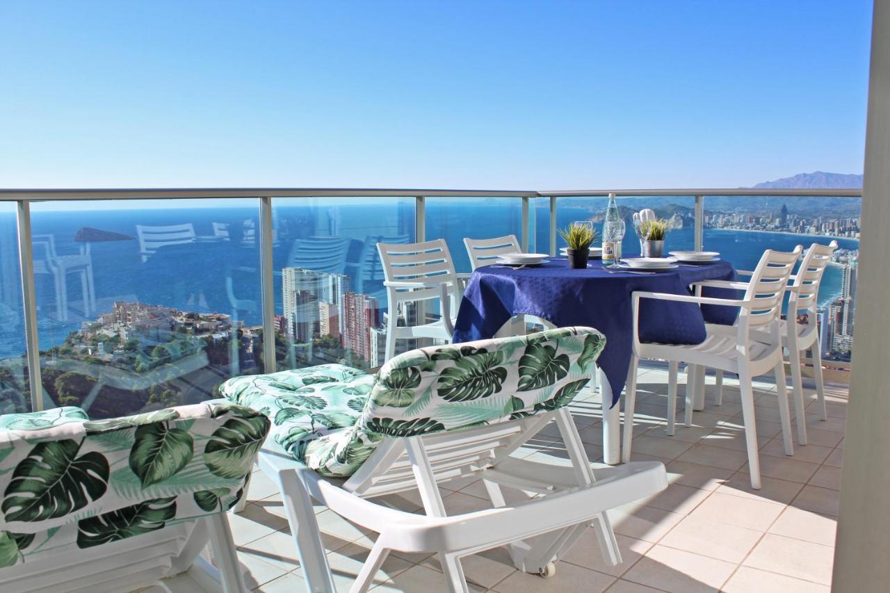 High Rise Apartment On The 39Th Floor With Private Terrace And Sea Views Бенидорм Экстерьер фото